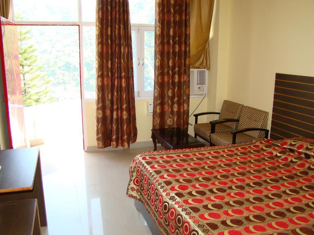 Munish Resorts Манди Стая снимка