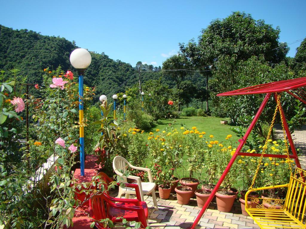 Munish Resorts Манди Екстериор снимка